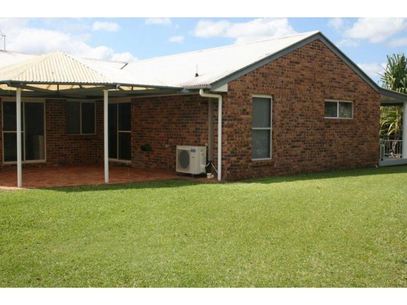 2 Eversleigh Court, Nambour QLD 4560