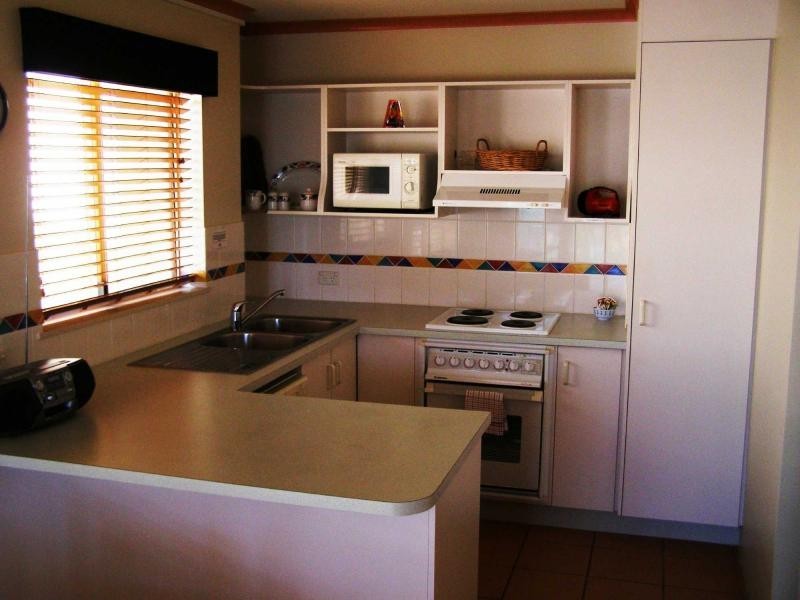 3/566 Esplanade, Urangan QLD 4655