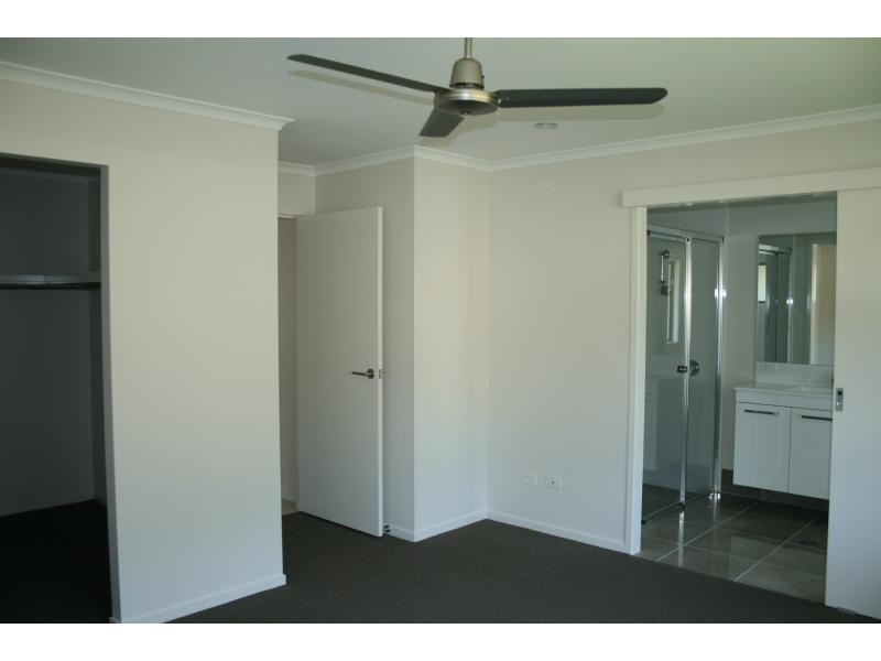 5 McClintock Place, Woombye QLD 4559