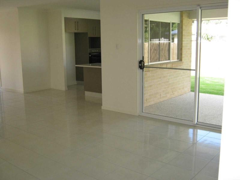 11 Old Davey Drive, Coes Creek QLD 4560