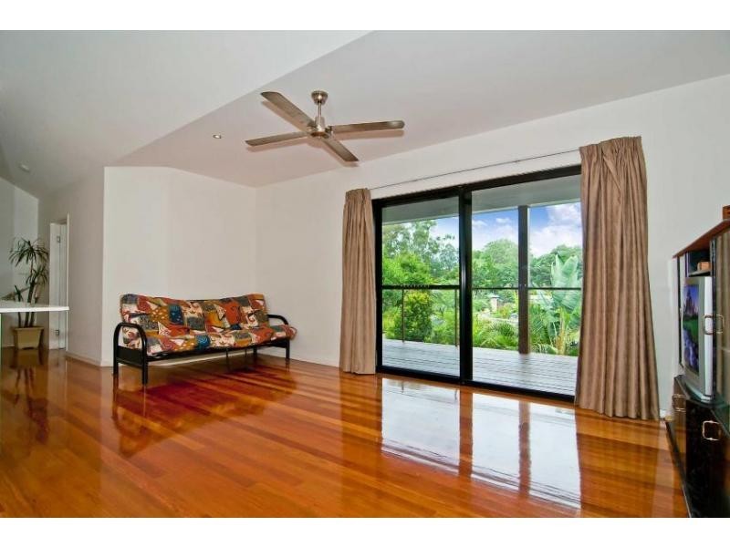 11 Gallows Place, Palmwoods QLD 4555