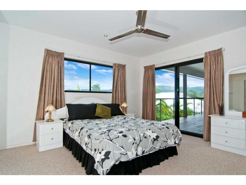 11 Gallows Place, Palmwoods QLD 4555