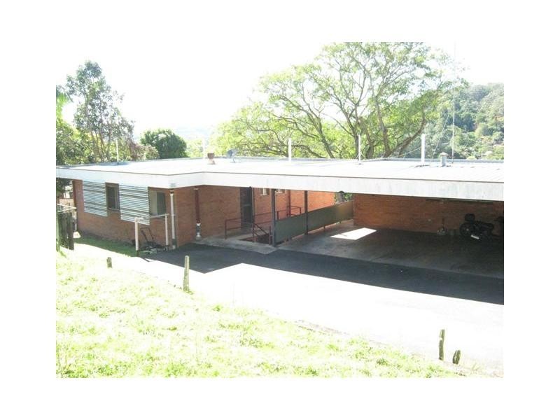 Unit 2/9 Lamington Terrace, Nambour QLD 4560