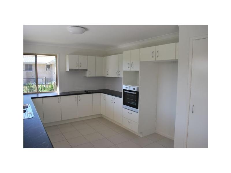 9 Wallace Close, Coes Creek QLD 4560