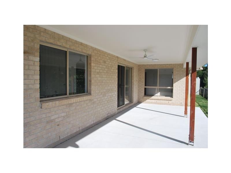 9 Wallace Close, Coes Creek QLD 4560