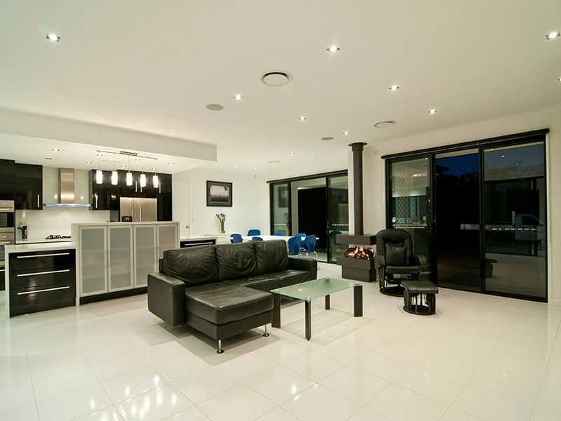 Forest Glen QLD 4556