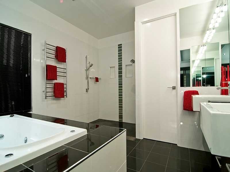 Forest Glen QLD 4556