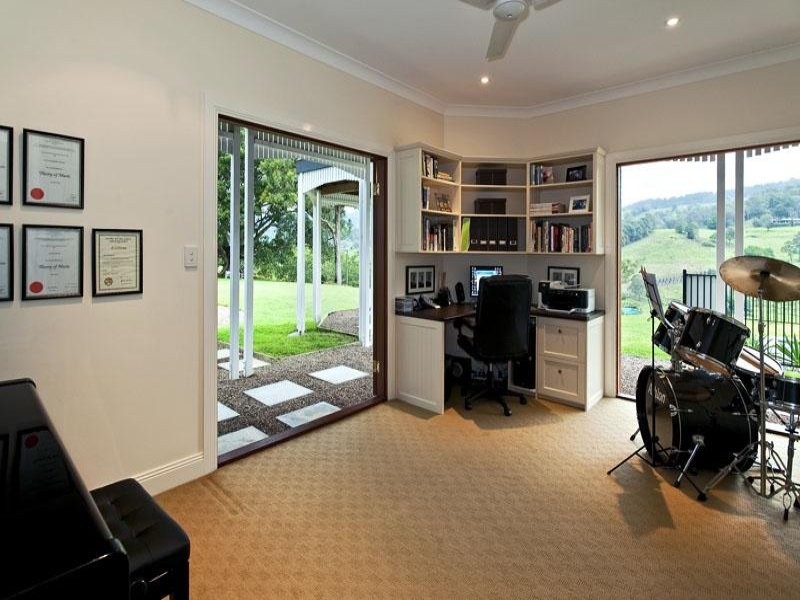 28 Ruwoldts Road, West Woombye QLD 4559