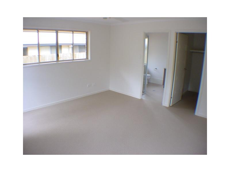 8 Davey Drive, Woombye QLD 4559