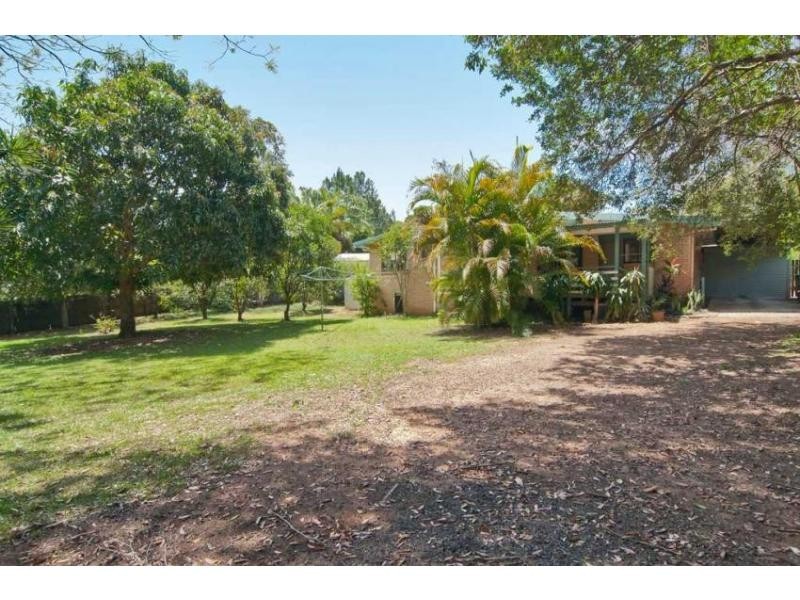 19 Holly Green Crescent, Palmwoods QLD 4555