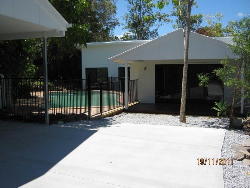 1 Kerrs Lane, Coes Creek, Nambour QLD 4560