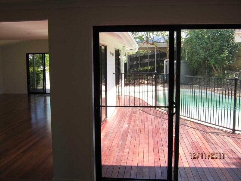 1 Kerrs Lane, Coes Creek, Nambour QLD 4560