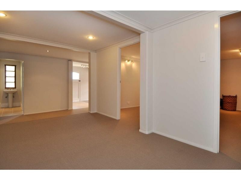 16 Lamington Terrace, Nambour QLD 4560