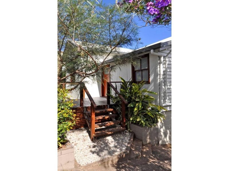 16 Lamington Terrace, Nambour QLD 4560