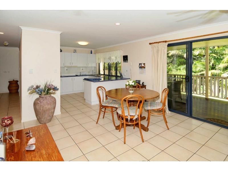 8 Merriman Court, Palmwoods QLD 4555