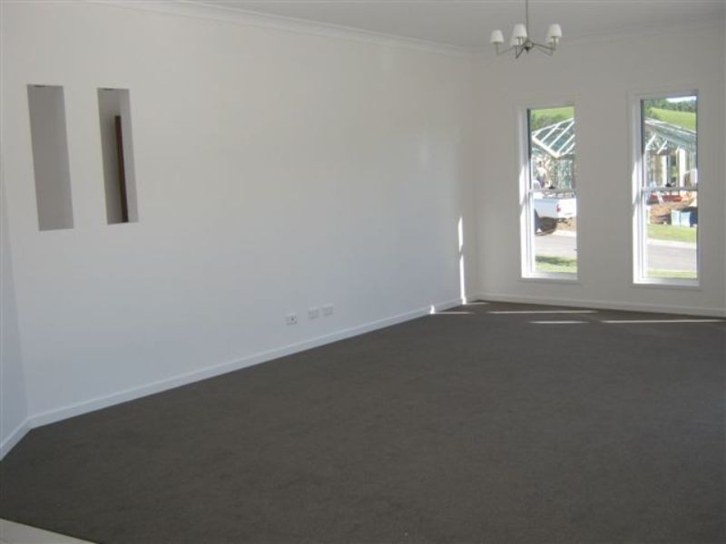 8 Dudley Street, Nambour QLD 4560