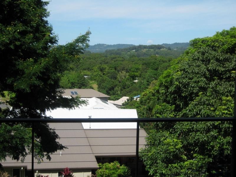 4 Cobbs Road, Woombye QLD 4559