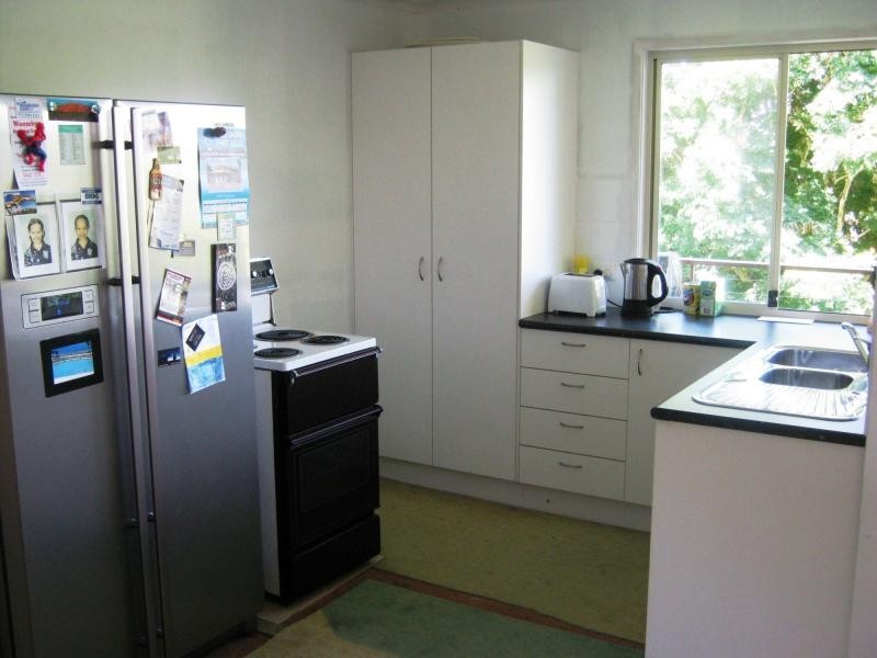 4 Cobbs Road, Woombye QLD 4559