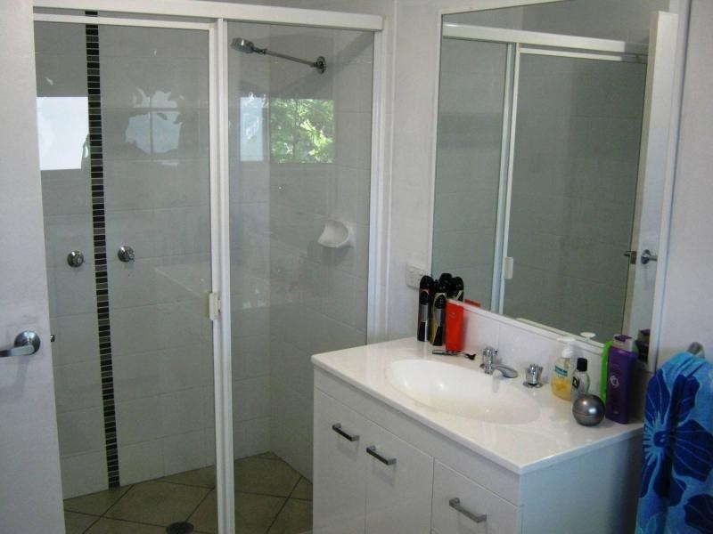 4 Cobbs Road, Woombye QLD 4559