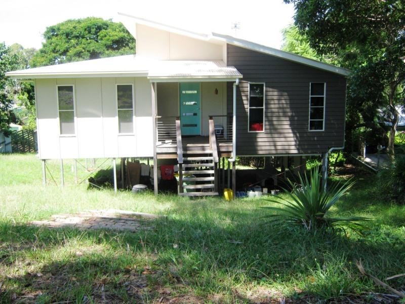 4 Cobbs Road, Woombye QLD 4559