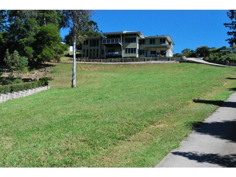 65 Lachlan Avenue, Nambour QLD 4560