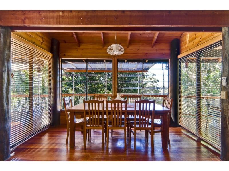 21 Mountain Breeze Court, Coes Creek QLD 4560