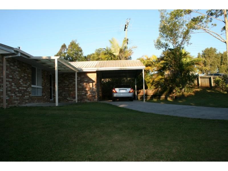 1 Holyn Close, Woombye QLD 4559