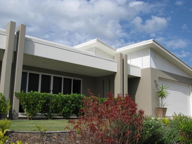 14 Lewis Place, Woombye QLD 4559
