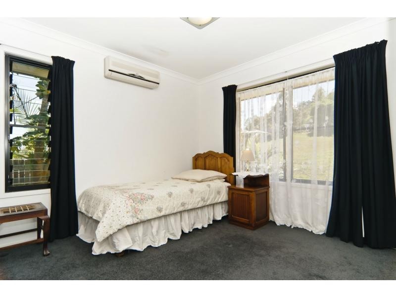 24 Bunya Pine Place, Woombye QLD 4559