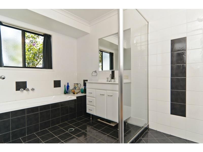 24 Bunya Pine Place, Woombye QLD 4559