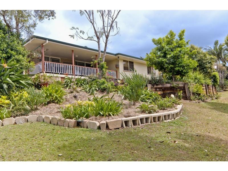 2 Eagleview Court, Woombye QLD 4559