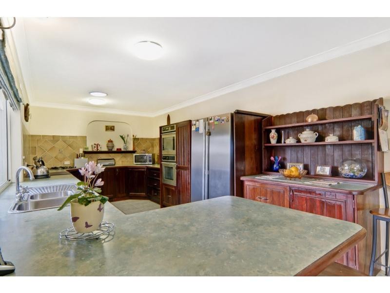 2 Eagleview Court, Woombye QLD 4559