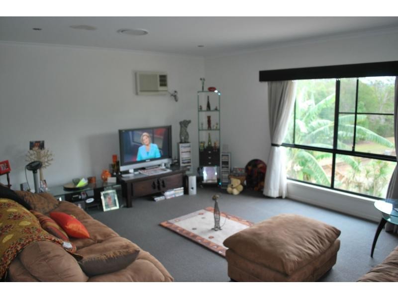 20 Holyn Close, Woombye QLD 4559