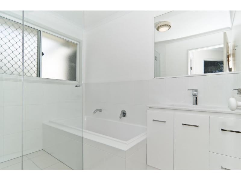 6 Moodie Court, Woombye QLD 4559