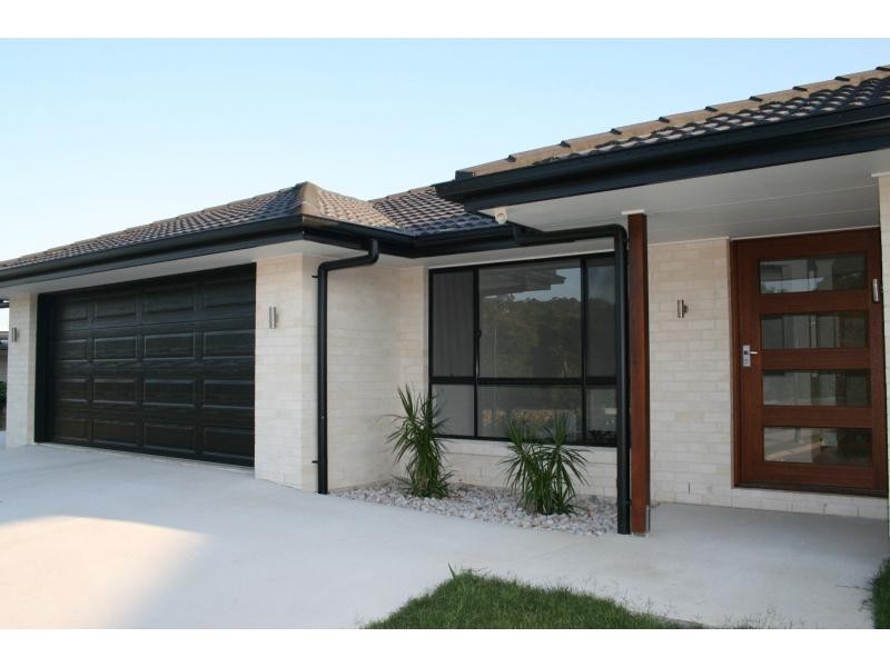 43 ROBERTSON Drive, Burnside QLD 4560