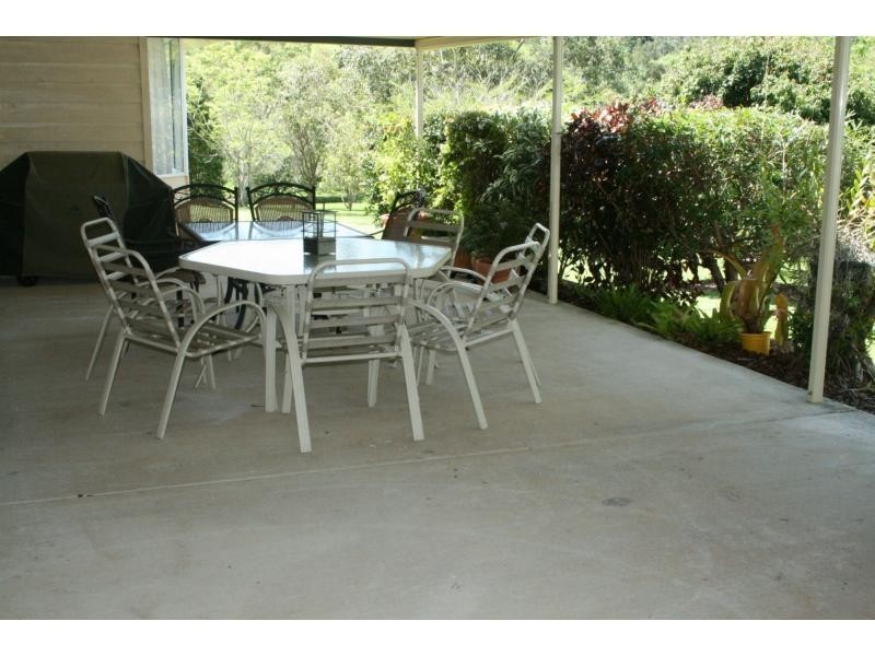 324-326 DULONG Road, Dulong QLD 4560