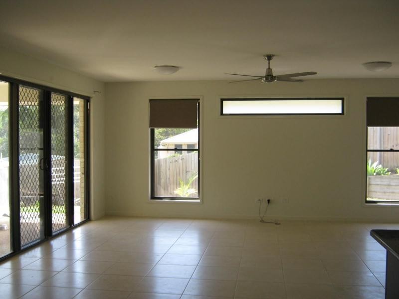 7 McCLINTOCK Place, Woombye QLD 4559