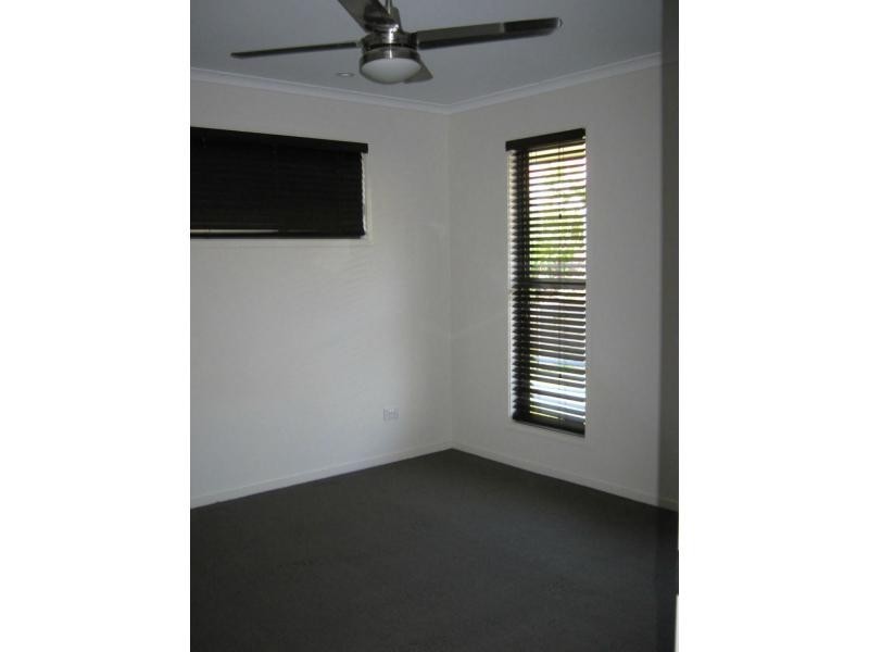 7 McCLINTOCK Place, Woombye QLD 4559