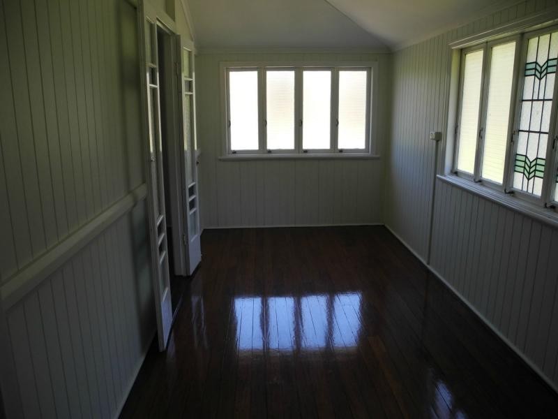 21 Sara Place, Ilkley QLD 4554