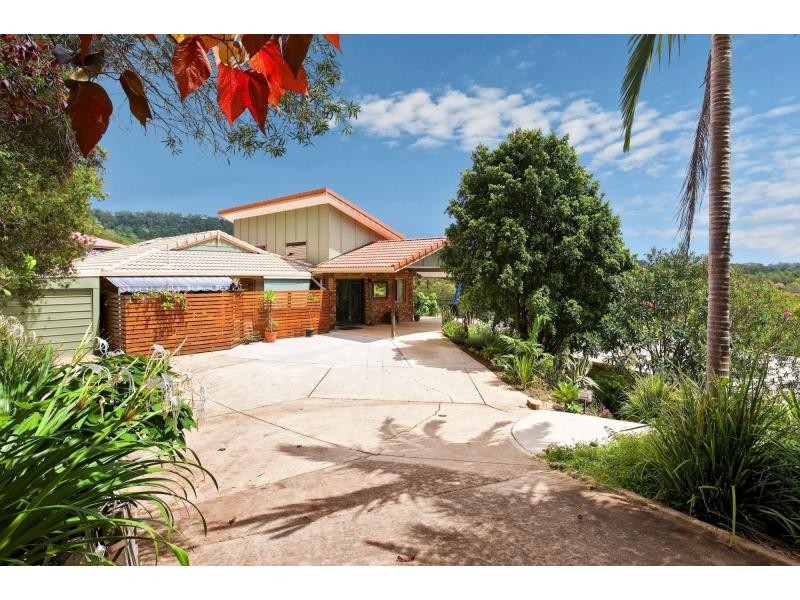 33 Towen View Court, Towen Mountain QLD 4560