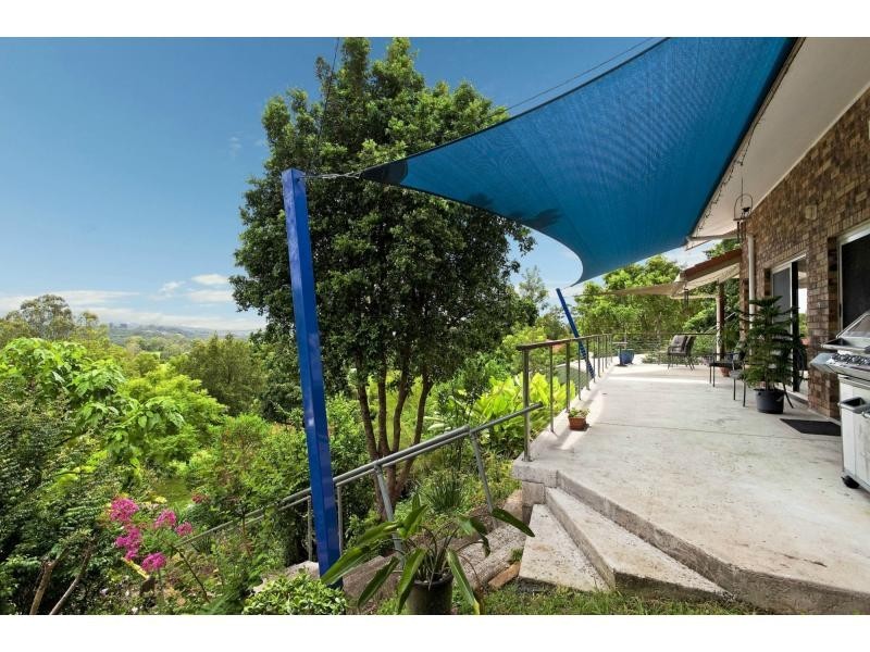 33 Towen View Court, Towen Mountain QLD 4560