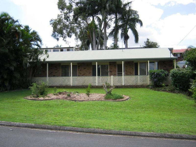 26 LACHLAN Avenue, Nambour QLD 4560