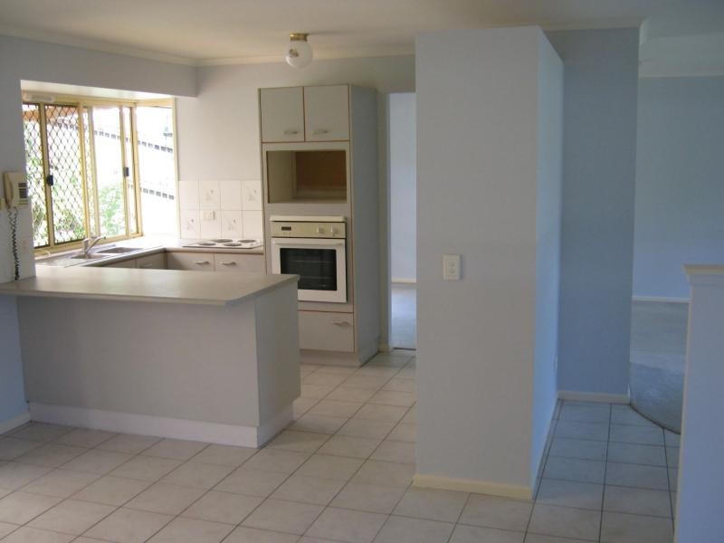 26 LACHLAN Avenue, Nambour QLD 4560