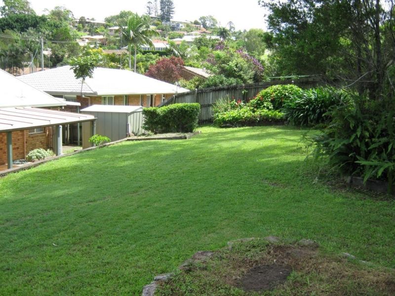 26 LACHLAN Avenue, Nambour QLD 4560