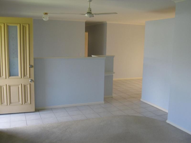 26 LACHLAN Avenue, Nambour QLD 4560