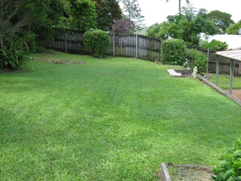 26 LACHLAN Avenue, Nambour QLD 4560