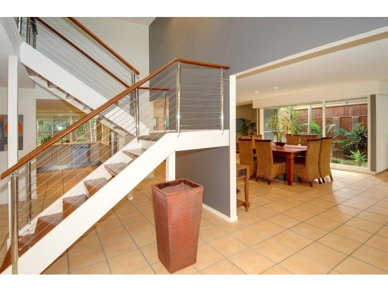 15 Admiralty Drive, Alexandra Headland QLD 4572