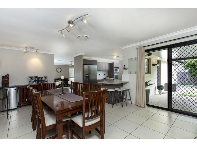 14 Killarney Crescent, Nambour QLD 4560