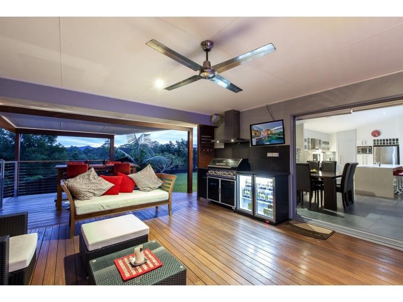 14 Plantation Rise Drive, Woombye QLD 4559