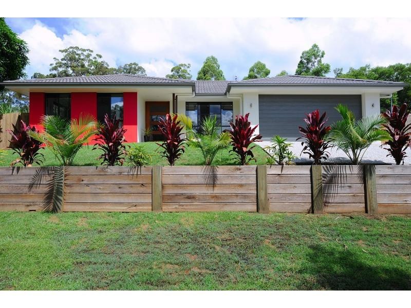 24 Davey Drive, Woombye QLD 4559